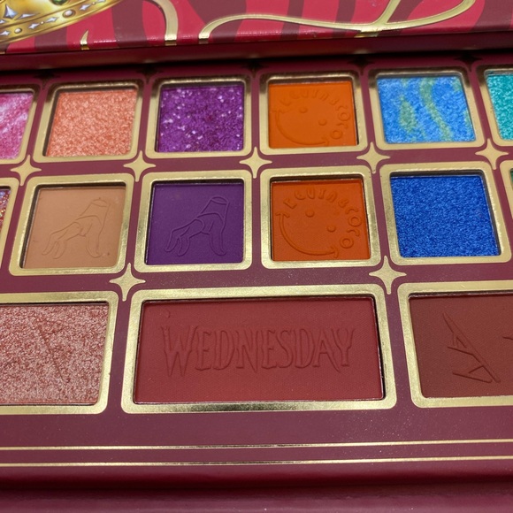 Wednesday Adams Mega Palette from Kevin & Coco - Brand New - Picture 4 of 5